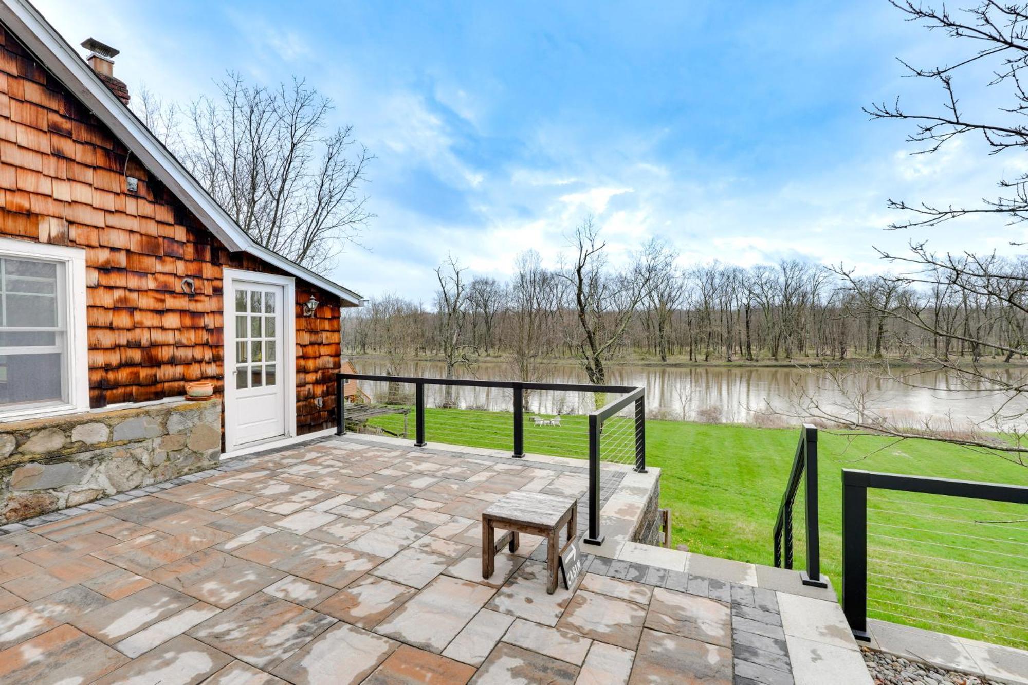 Cozy Upstate Studio With Walkill River Views! New Paltz Eksteriør bilde